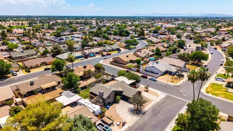 View/Area - 3117 E Gable Cir, Mesa, AZ 85204 photo 7 of 15