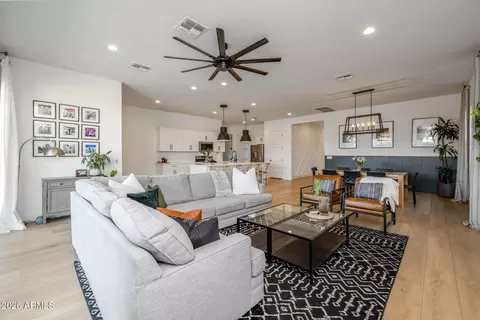 Living - 10209 E Thistle Ave, Mesa, AZ 85212 photo 1 of 2