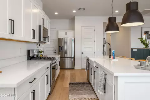 Kitchen - 10209 E Thistle Ave, Mesa, AZ 85212 photo 4 of 4