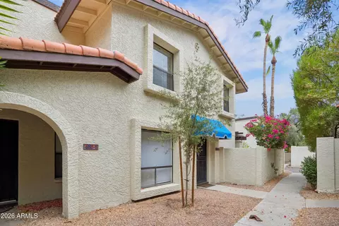 Exterior - 4820 E Winston Dr #3, Phoenix, AZ 85044 photo 3 of 5