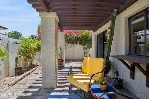 Exterior - 4820 E Winston Dr #3, Phoenix, AZ 85044 photo 2 of 5