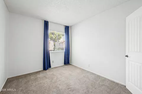 Bedroom - 1212 E Lawrence Ln, Phoenix, AZ 85020 photo 2 of 3