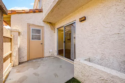 Exterior - 1212 E Lawrence Ln, Phoenix, AZ 85020 photo 4 of 5