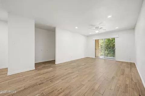 5525 E Thomas Rd #M23, Phoenix, AZ 85018 photo 5