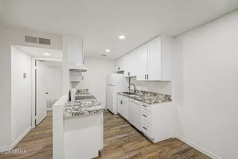 5525 E Thomas Rd #M23, Phoenix, AZ 85018 photo 10