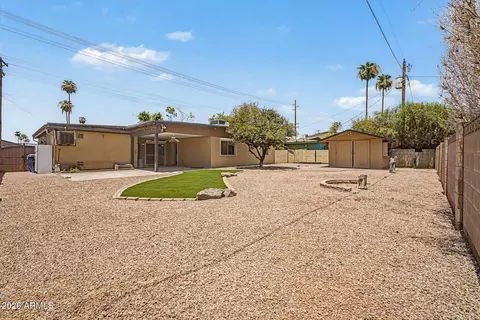 Exterior - 7613 N 39th Ave, Phoenix, AZ 85051 photo 7 of 8