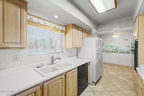 Kitchen - 7613 N 39th Ave, Phoenix, AZ 85051 photo 1 of 1