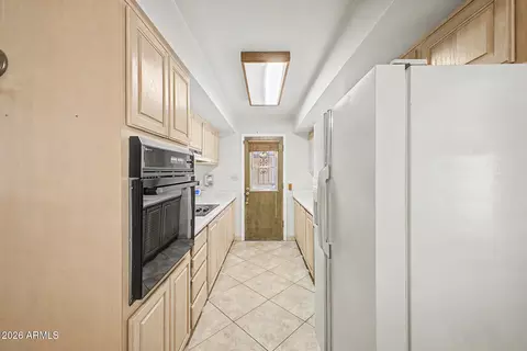 Entry Way - 7613 N 39th Ave, Phoenix, AZ 85051 photo 2 of 2