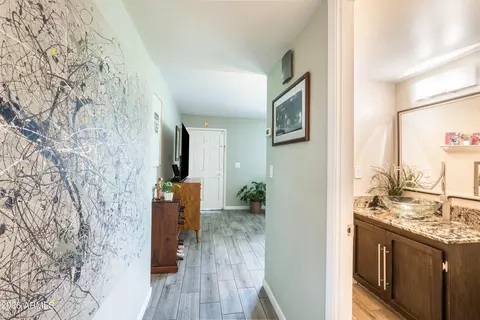 Entry Way - 3836 N 30th St, Phoenix, AZ 85016 photo 3 of 4