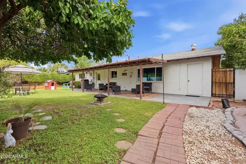 Exterior - 1635 E Dana Ave, Mesa, AZ 85204 photo 6 of 10