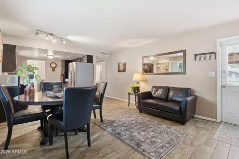 Dining - 1635 E Dana Ave, Mesa, AZ 85204 photo 2 of 4