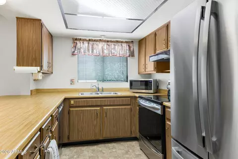 Kitchen - 213 E Mcnair Dr, Tempe, AZ 85283 photo 2 of 4