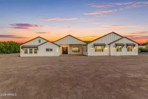 Exterior - 2265 E Bonanza Rd, Gilbert, AZ 85297 photo 3 of 5