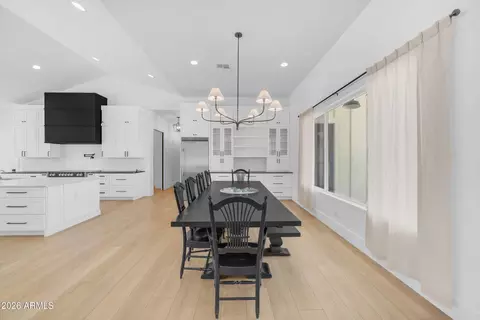 Dining - 2265 E Bonanza Rd, Gilbert, AZ 85297 photo 2 of 3