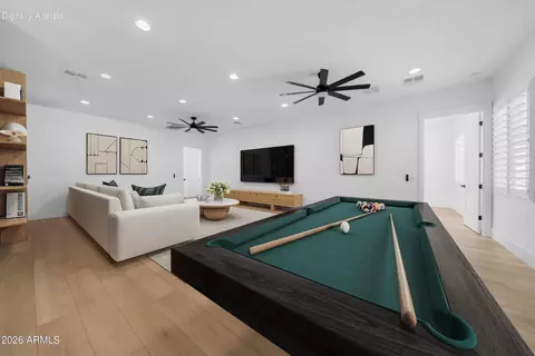Living - 2265 E Bonanza Rd, Gilbert, AZ 85297 photo 3 of 4