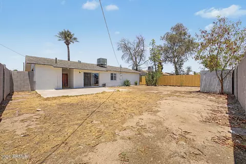 Exterior - 3227 W Montecito Ave, Phoenix, AZ 85017 photo 3 of 4