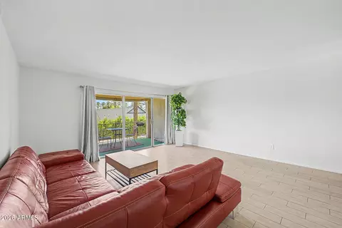 Living - 4727 E Lafayette Blvd #208, Phoenix, AZ 85018 photo 1 of 4