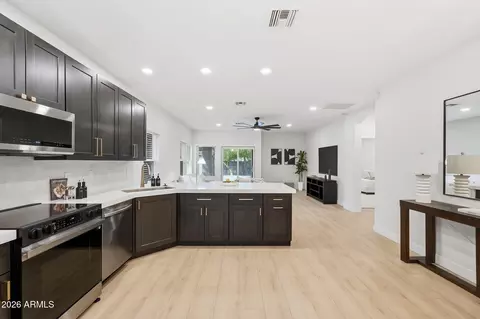 Kitchen - 732 S Paustian Cir, Apache Junction, AZ 85120 photo 3 of 3