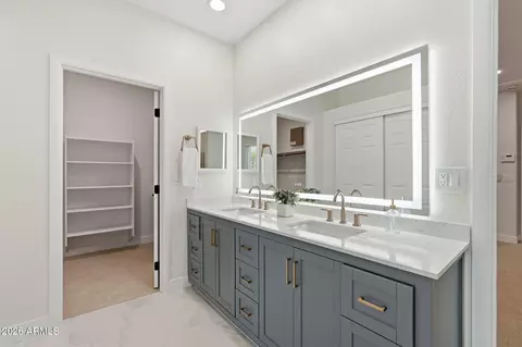 Bath - 732 S Paustian Cir, Apache Junction, AZ 85120 photo 1 of 6