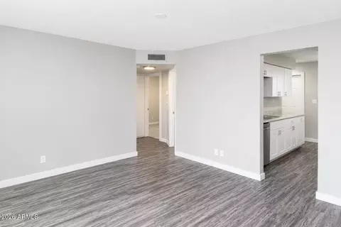 2210 W Devonshire Ave, Phoenix, AZ 85015 photo 8