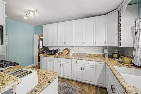 930 E Desert Ave, Apache Junction, AZ 85119 photo 14