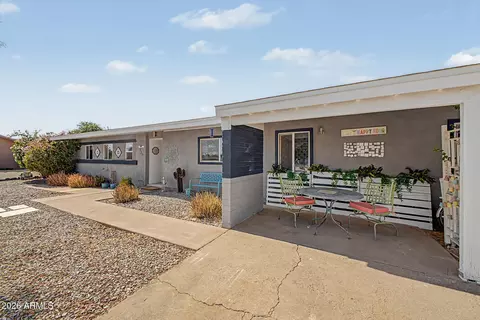 930 E Desert Ave, Apache Junction, AZ 85119 photo 4