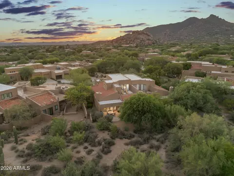 9220 E Whitethorn Cir, Scottsdale, AZ 85266