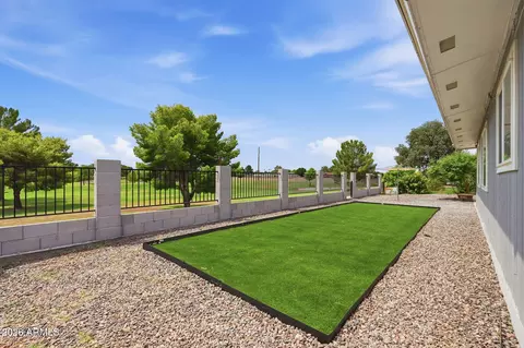 Exterior - 4039 E Catalina Cir, Mesa, AZ 85206 photo 9 of 9
