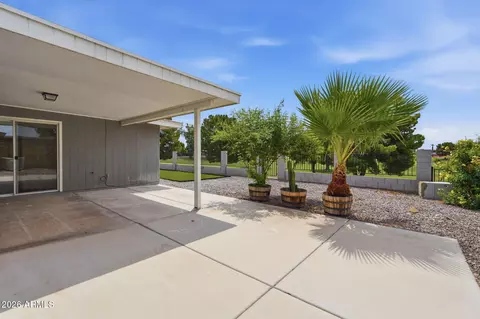 Exterior - 4039 E Catalina Cir, Mesa, AZ 85206 photo 5 of 9