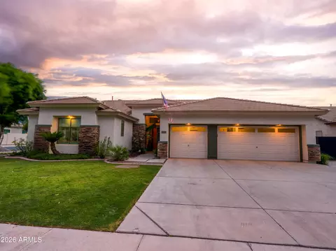 Exterior - 4043 E Patrick Ct, Gilbert, AZ 85295 photo 2 of 11