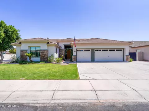 Exterior - 4043 E Patrick Ct, Gilbert, AZ 85295 photo 4 of 11