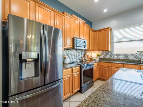Kitchen - 4043 E Patrick Ct, Gilbert, AZ 85295 photo 3 of 4