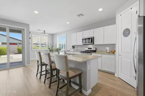 Kitchen - 11522 E Ulysses Ave, Mesa, AZ 85212 photo 2 of 4