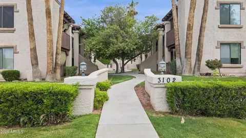 Exterior - 3102 E Clarendon Ave #206, Phoenix, AZ 85016 photo 3 of 4