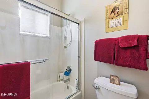 Bath - 3644 E Del Rio St, Gilbert, AZ 85295 photo 2 of 6