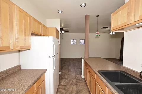 Kitchen - 1505 E Sahuaro Dr #3, Phoenix, AZ 85020 photo 3 of 4