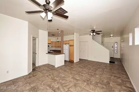 Living - 1505 E Sahuaro Dr #3, Phoenix, AZ 85020 photo 1 of 5