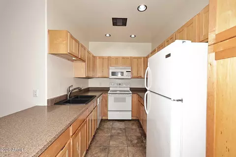 Kitchen - 1505 E Sahuaro Dr #3, Phoenix, AZ 85020 photo 1 of 4