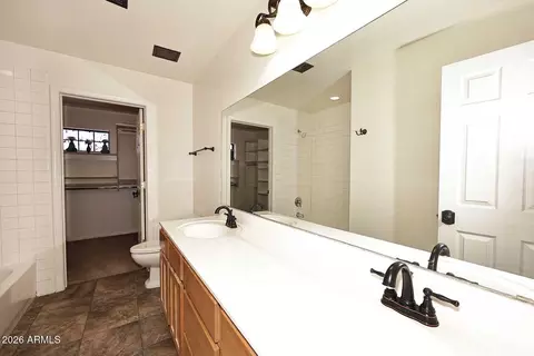 Bath - 1505 E Sahuaro Dr #3, Phoenix, AZ 85020 photo 1 of 7