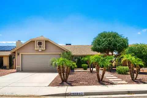 Exterior - 19432 N 3rd Ave, Phoenix, AZ 85027 photo 2 of 8