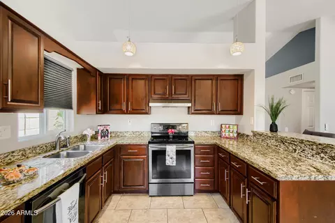 Kitchen - 19432 N 3rd Ave, Phoenix, AZ 85027 photo 2 of 2