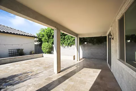 Exterior - 36 E Constitution Dr, Gilbert, AZ 85296 photo 5 of 11