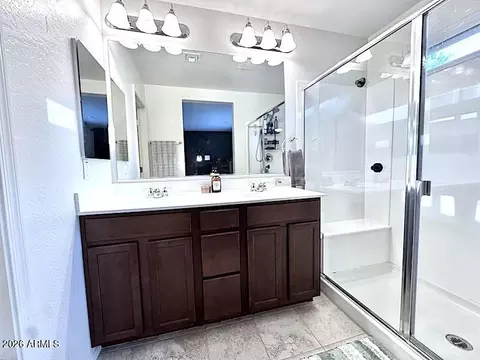 Bath - 6927 E Peralta Cir, Mesa, AZ 85212 photo 1 of 2