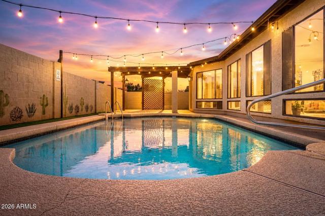 5431 W Cochise Dr, Glendale, AZ 85302