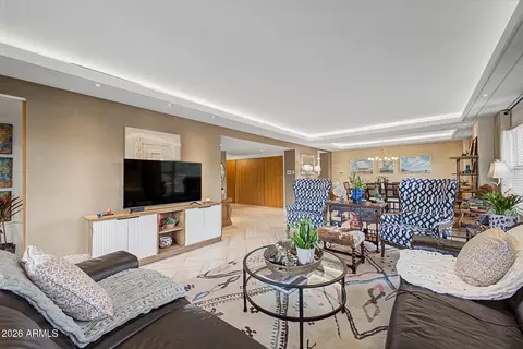 Living - 2201 N Central Ave #2F, Phoenix, AZ 85004 photo 1 of 4