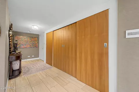 Entry Way - 2201 N Central Ave #2F, Phoenix, AZ 85004 photo 2 of 2