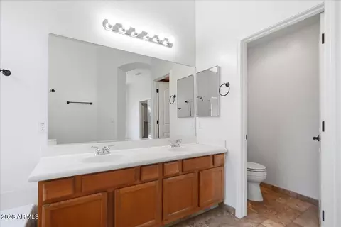 Bath - 4307 E Williams Dr, Phoenix, AZ 85050 photo 3 of 4