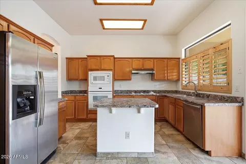 Kitchen - 4307 E Williams Dr, Phoenix, AZ 85050 photo 2 of 6