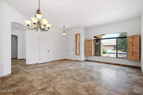 Living - 4307 E Williams Dr, Phoenix, AZ 85050 photo 2 of 8