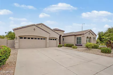 2972 E Winged Foot Dr, Chandler, AZ 85249